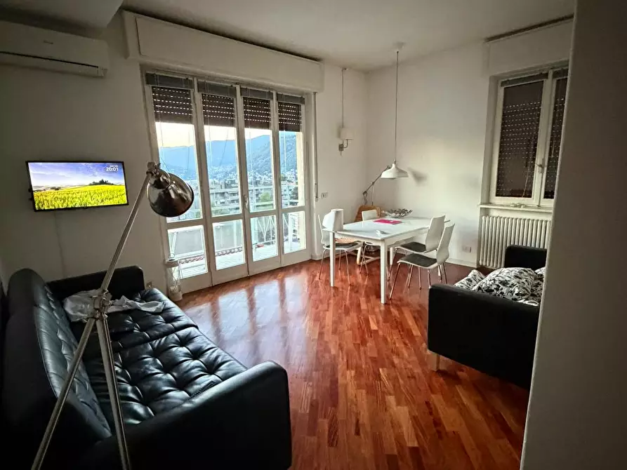 Immagine 1 di Camera in affitto  in Via Innocenzo Guaita a Como