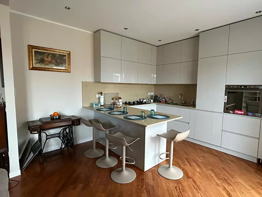 Immagine 7 di Appartamento in affitto  in Via Valtellina a Milano