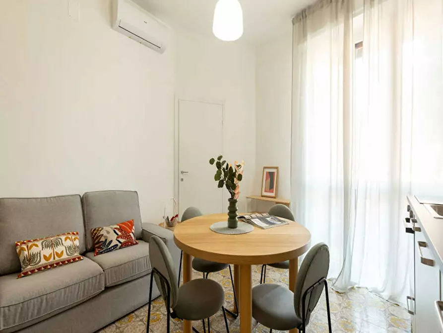 Immagine 8 di Camera in affitto  in Via Luigi Scrosati a Milano
