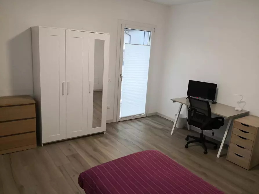 Immagine 3 di Camera in affitto  in Via Vecchia a Padova
