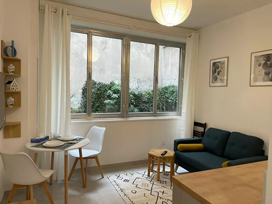 Immagine 4 di Appartamento in affitto  in Rue Monge a Paris 05