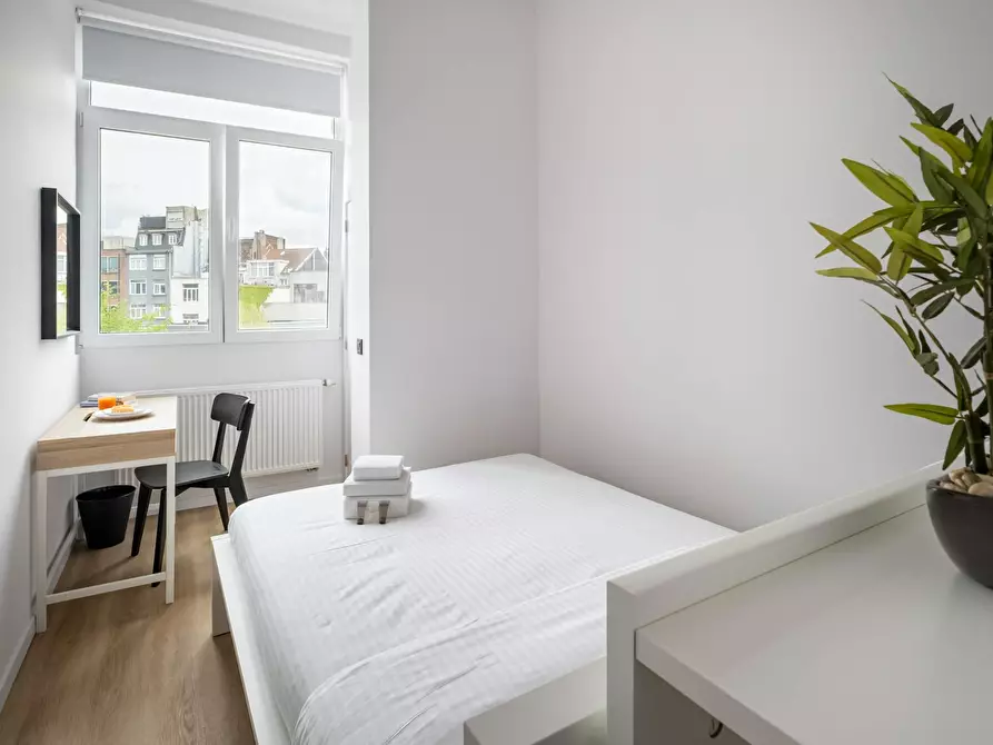 Immagine 4 di Appartamento in affitto  in Rue de l'Arbre Bénit a Ixelles