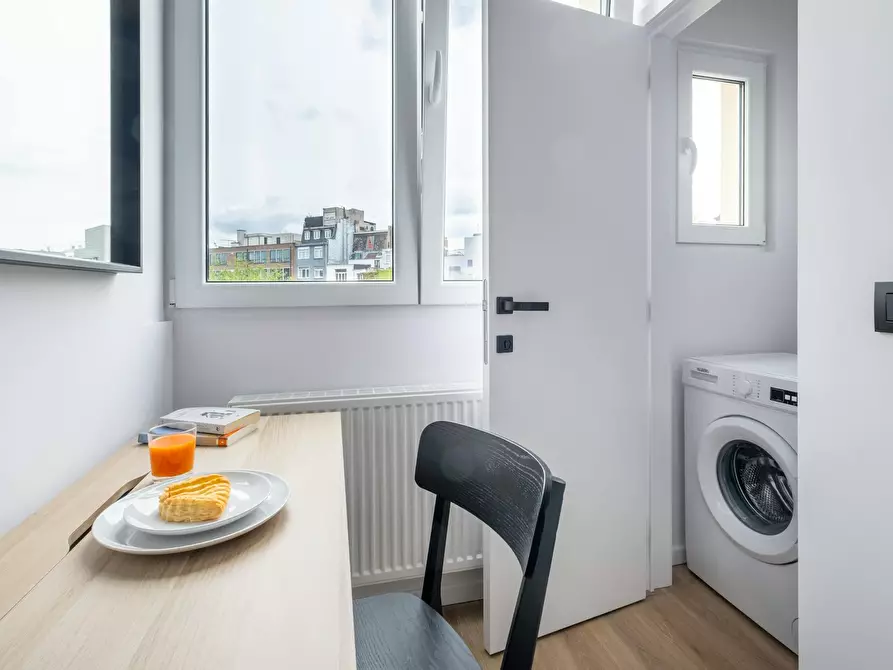 Immagine 6 di Appartamento in affitto  in Rue de l'Arbre Bénit a Ixelles