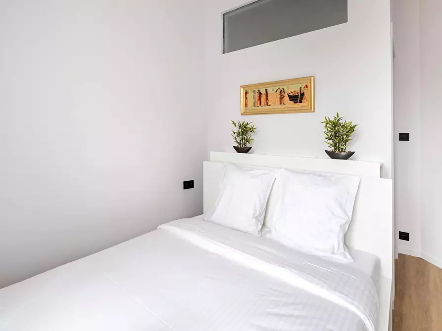 Immagine 5 di Appartamento in affitto  in Rue de l'Arbre Bénit a Ixelles