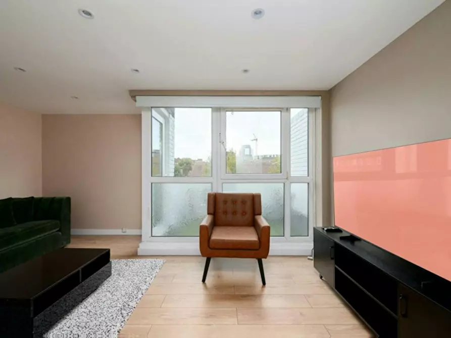 Immagine 1 di Appartamento in affitto  in Black Prince Road a Lambeth