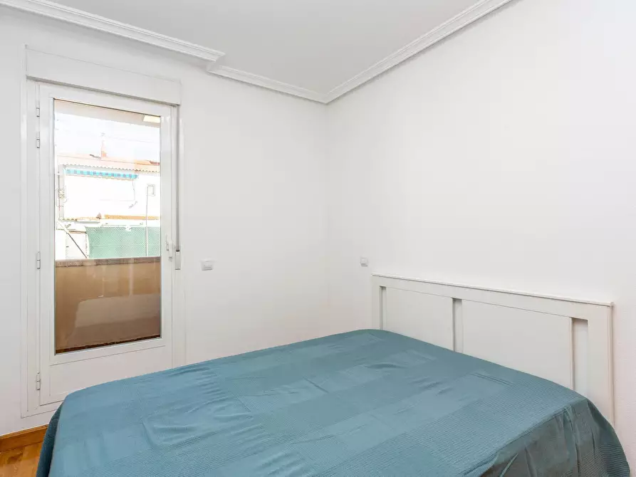 Immagine 1 di Appartamento in affitto  in Calle de Santoña a Madrid