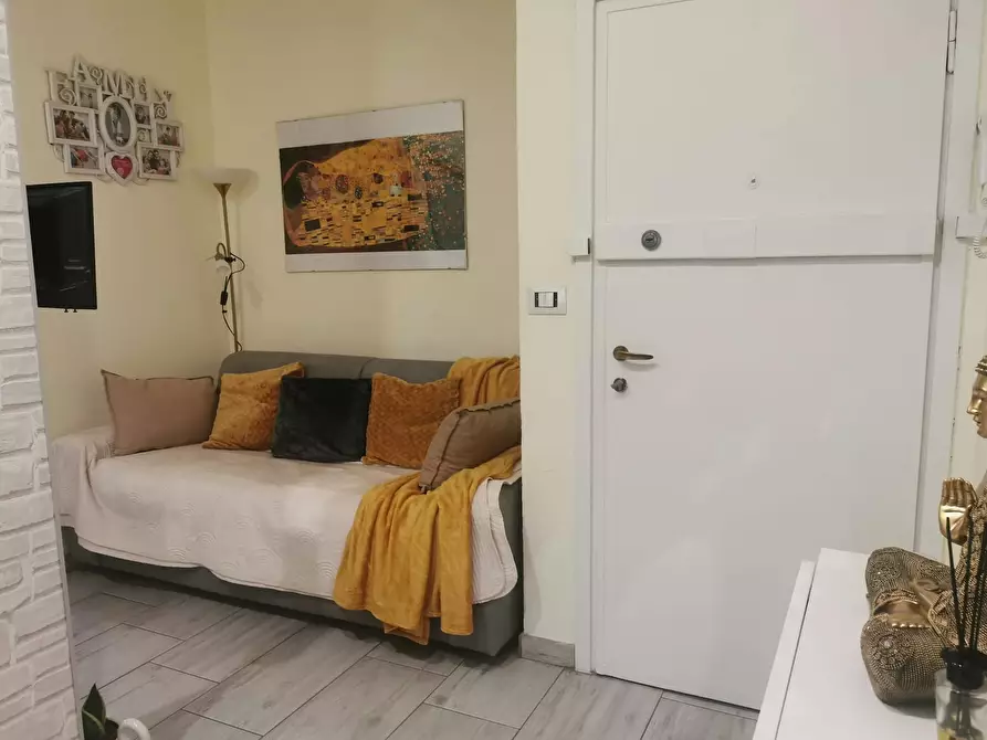 Immagine 4 di Camera in affitto  in Via Vittorio Scialoia a Milano