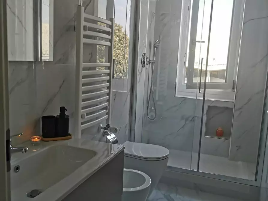 Immagine 10 di Camera in affitto  in Via Vittorio Scialoia a Milano