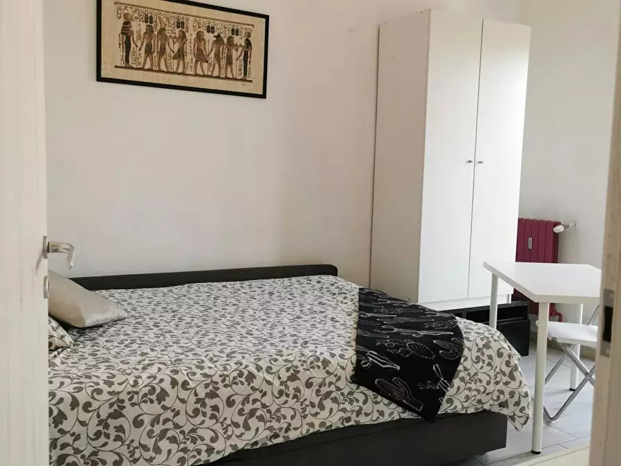 Immagine 2 di Camera in affitto  in Via Vittorio Scialoia a Milano