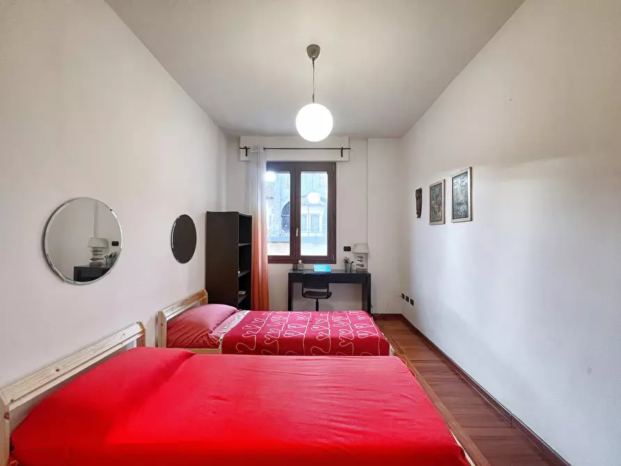 Immagine 10 di Appartamento in affitto  in Via San Felice a Bologna