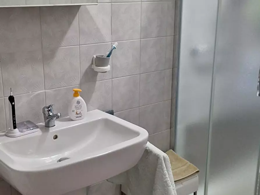 Immagine 10 di Camera condivisa in affitto  in Via Giovanni Martina a Torino