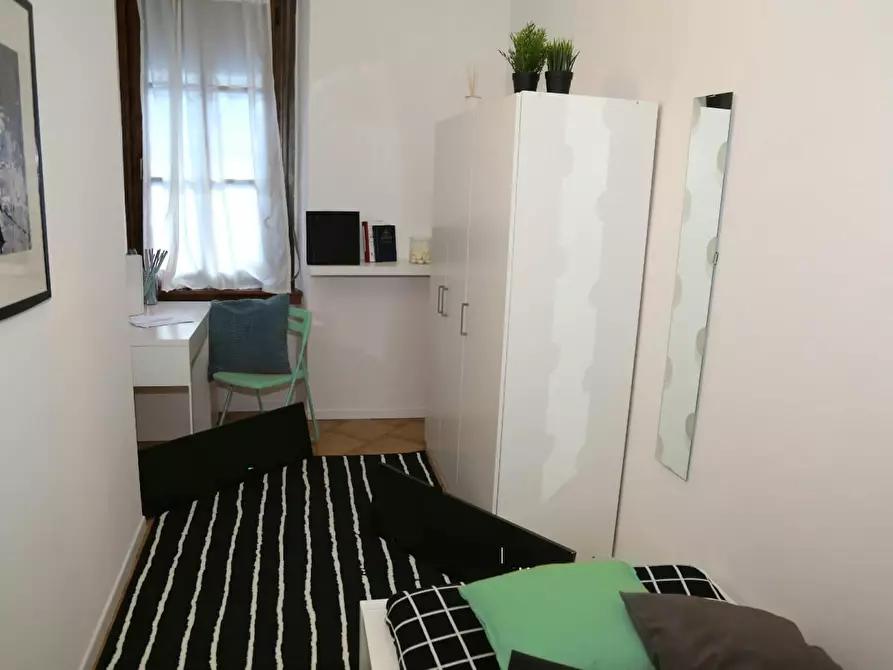 Immagine 2 di Camera in affitto  in Via Ergisto Bezzi a Trento