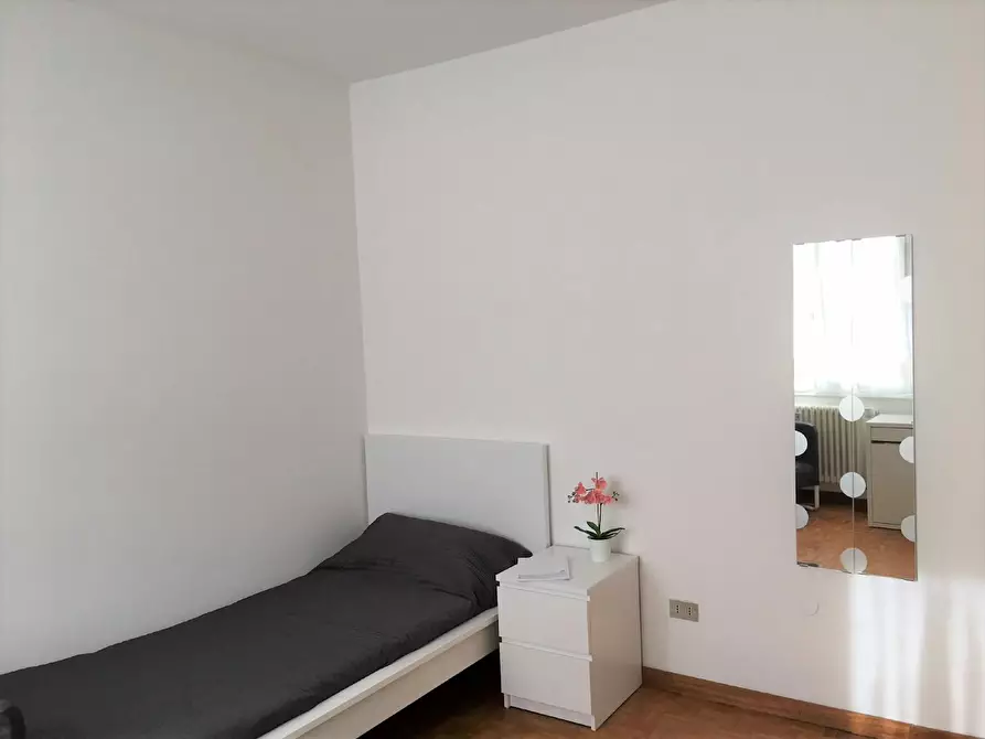 Immagine 1 di Camera in affitto  in Via Milano a Trento