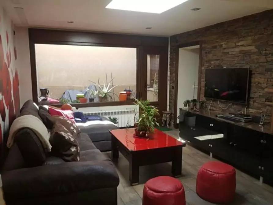Immagine 6 di Casa indipendente in affitto  in Calle de Escalonilla a Madrid