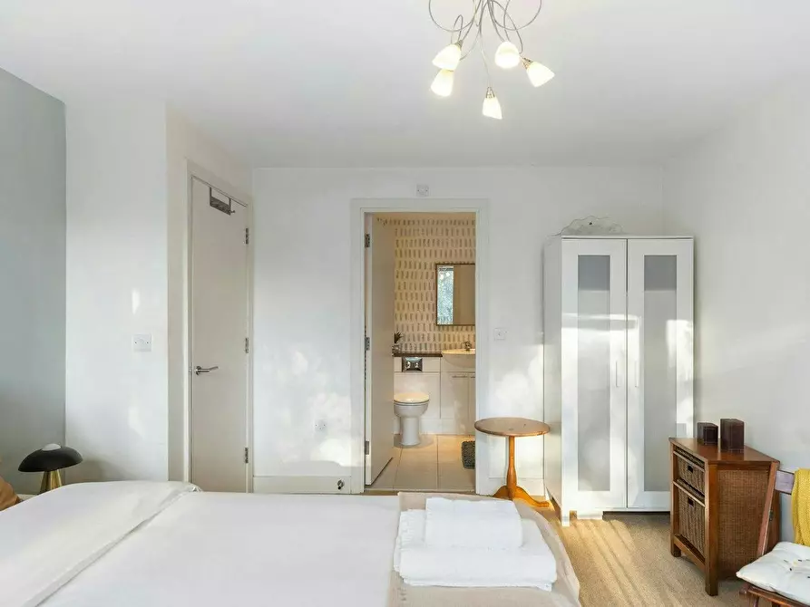Immagine 9 di Appartamento in affitto  in Watermill Way a Merton