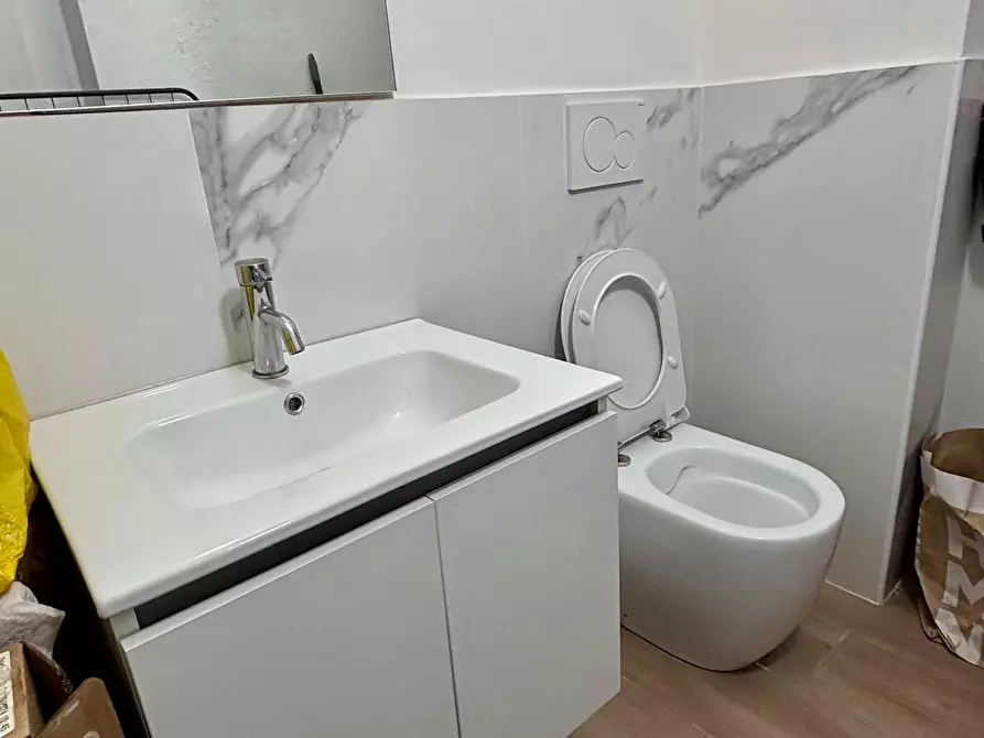 Immagine 9 di Camera in affitto  in Via Luigi Capriolo a Torino