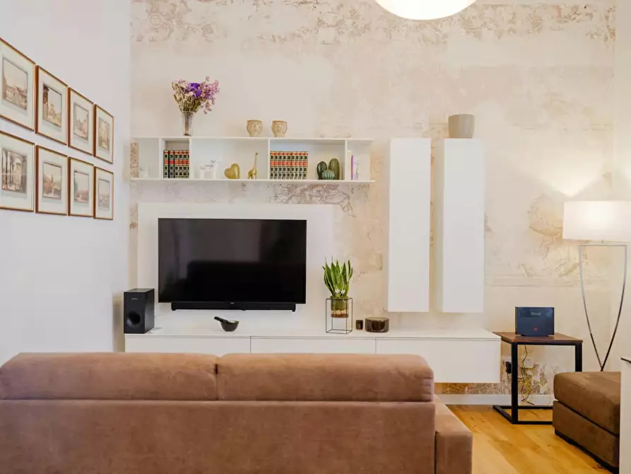 Immagine 1 di Appartamento in affitto  in Via Camillo Cavour a Firenze