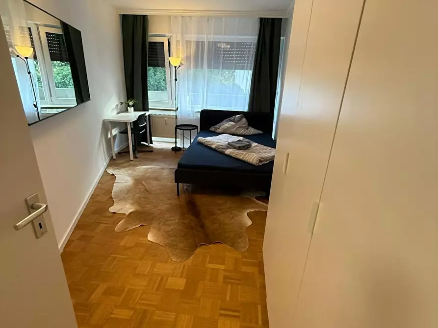 Immagine 1 di Camera in affitto  in Lindenstraße a München
