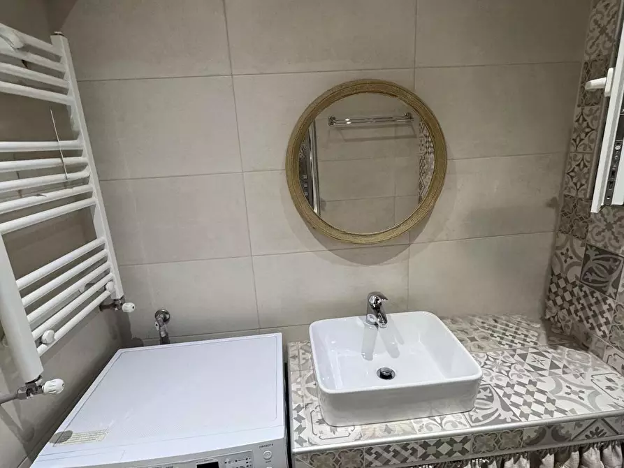 Immagine 10 di Camera in affitto  in Via Olindo Guerrini a Milano