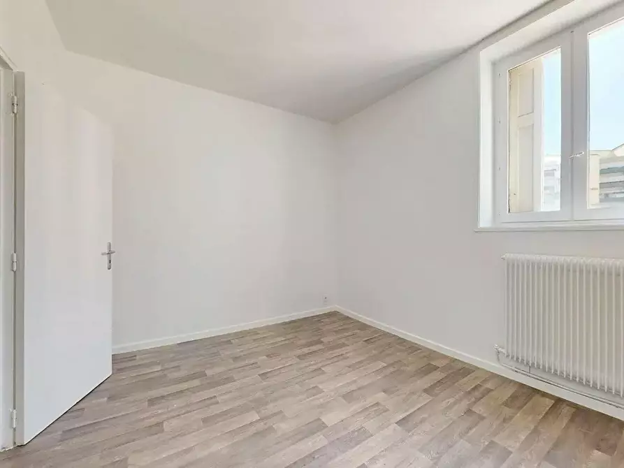 Immagine 10 di Appartamento in affitto  in Rue Rabelais a Saint-Étienne