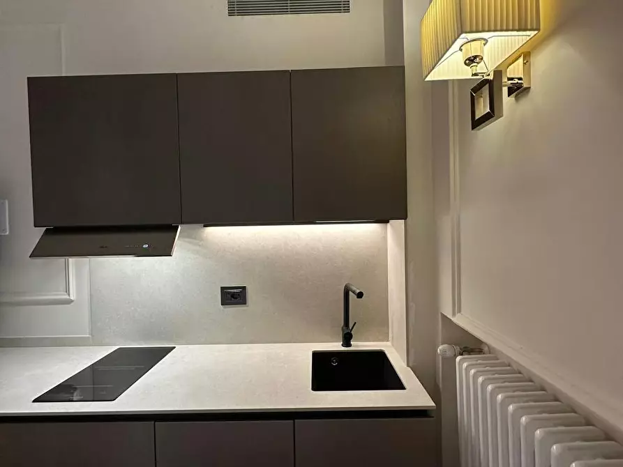 Immagine 8 di Appartamento in affitto  in Via dei Brunelleschi a Firenze