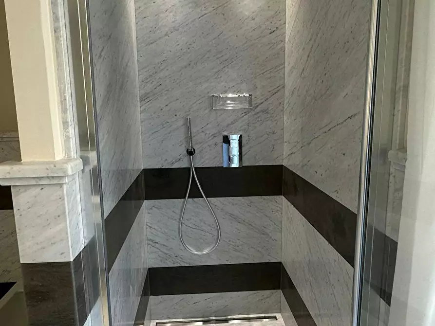 Immagine 6 di Appartamento in affitto  in Via dei Brunelleschi a Firenze