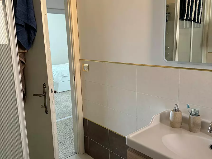 Immagine 5 di Camera in affitto  in Via Acqua Leggera a Ardea