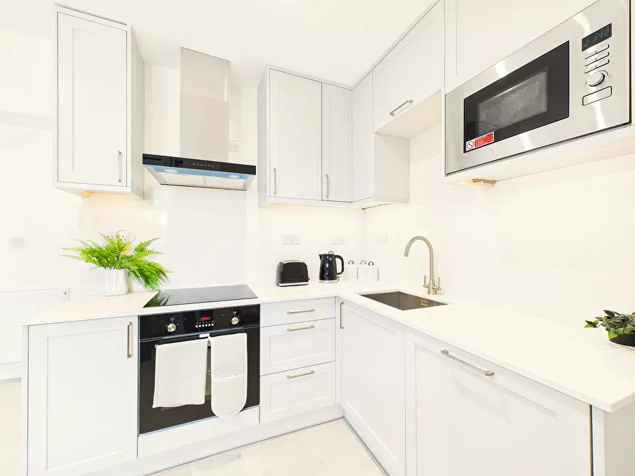Immagine 6 di Appartamento in affitto  in Henrietta Street a Cheltenham