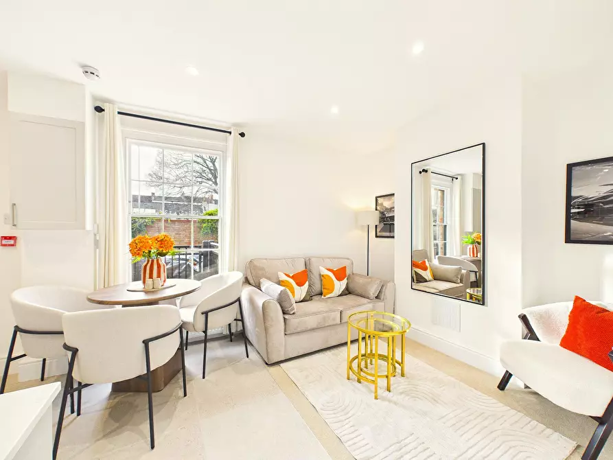 Immagine 8 di Appartamento in affitto  in Henrietta Street a Cheltenham