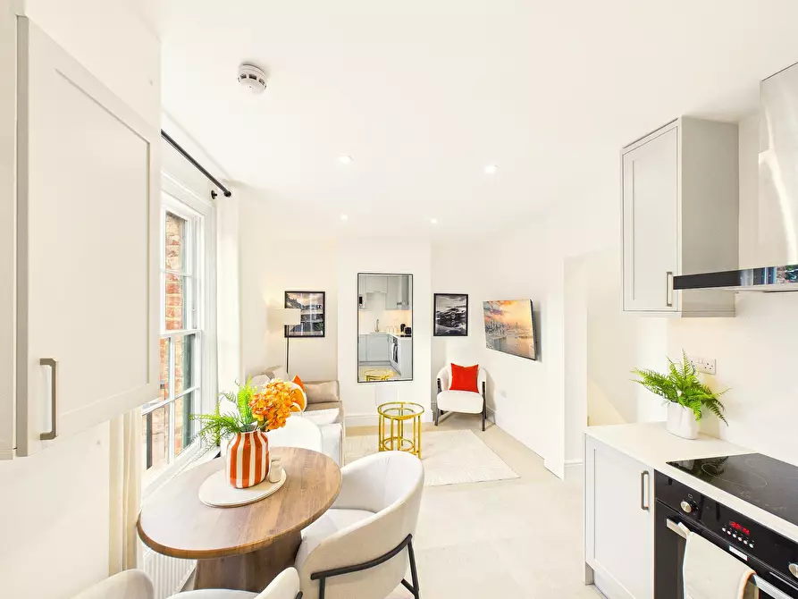 Immagine 4 di Appartamento in affitto  in Henrietta Street a Cheltenham