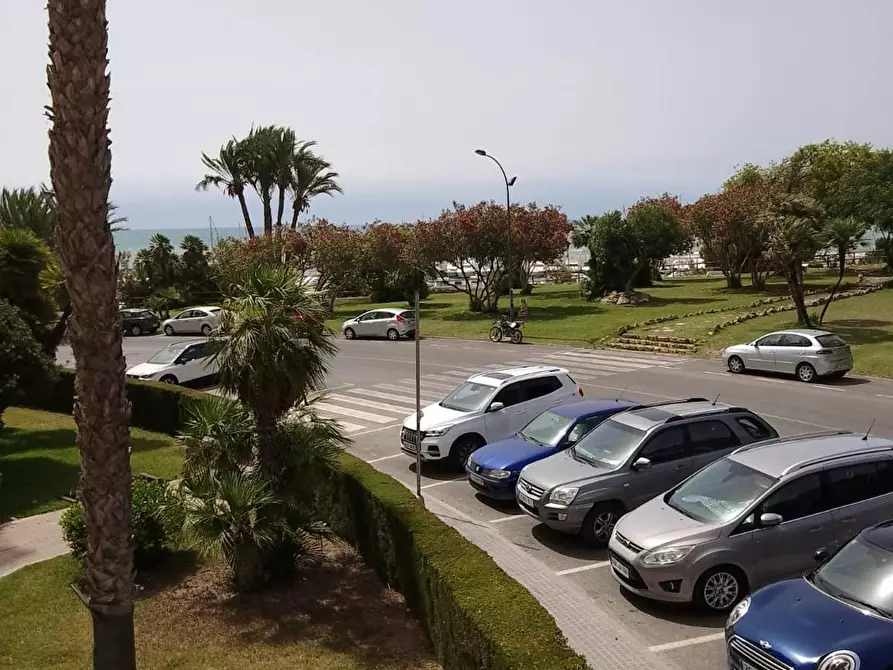 Immagine 1 di Casa indipendente in affitto  in Ronda Ramon de Campoamor a Punta Prima