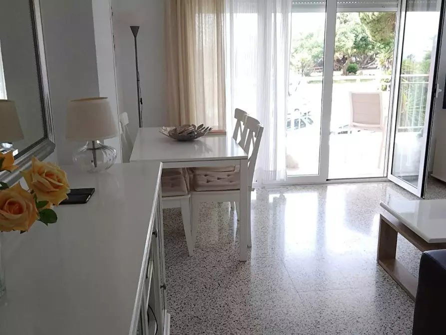 Immagine 5 di Casa indipendente in affitto  in Ronda Ramon de Campoamor a Punta Prima