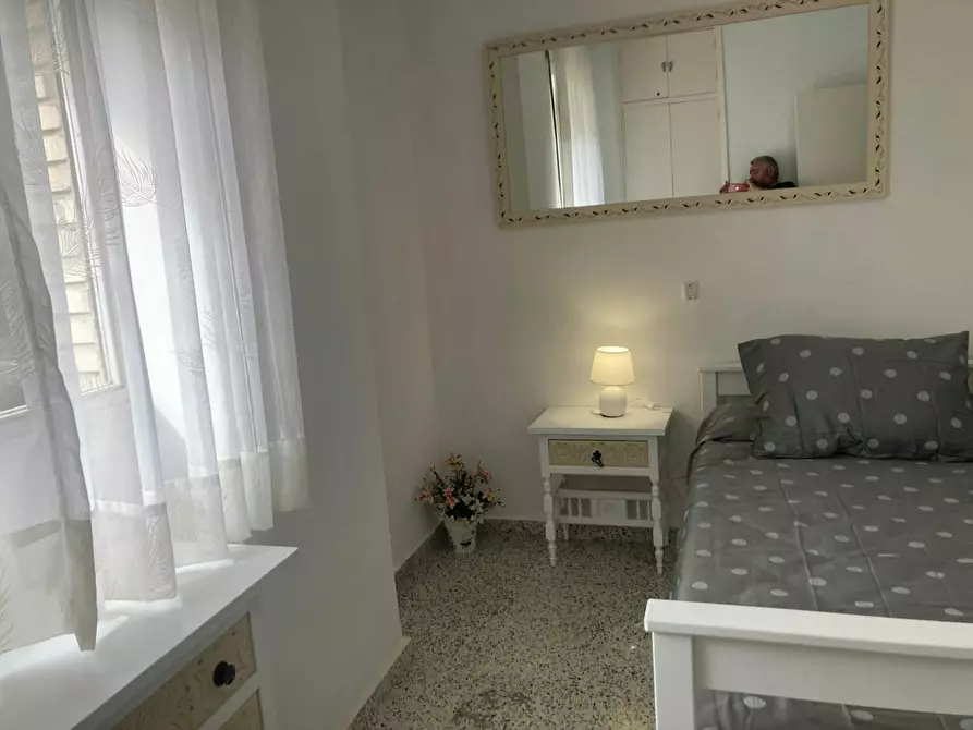 Immagine 10 di Casa indipendente in affitto  in Ronda Ramon de Campoamor a Punta Prima