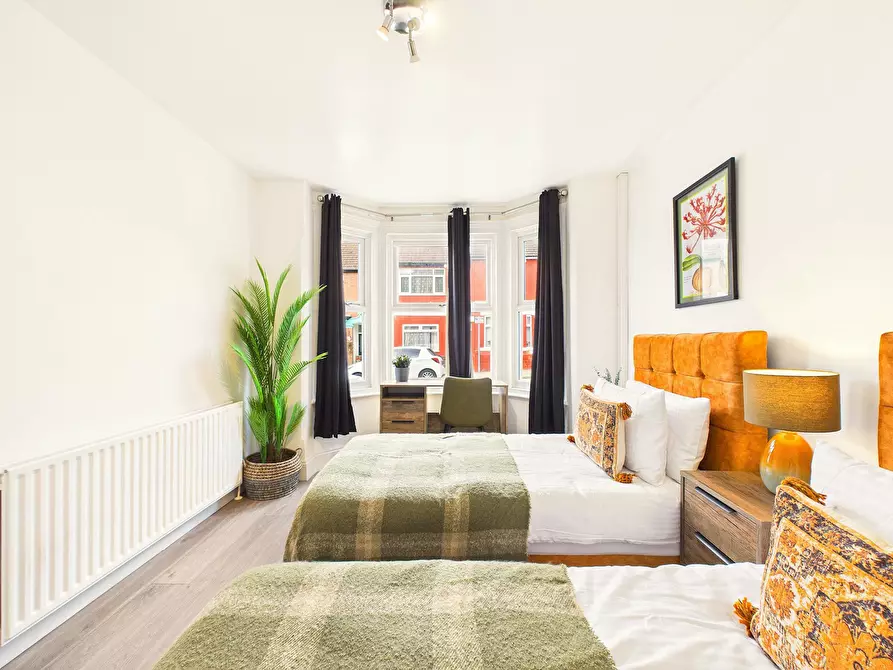 Immagine 2 di Casa indipendente in affitto  in Ridgway Road a 