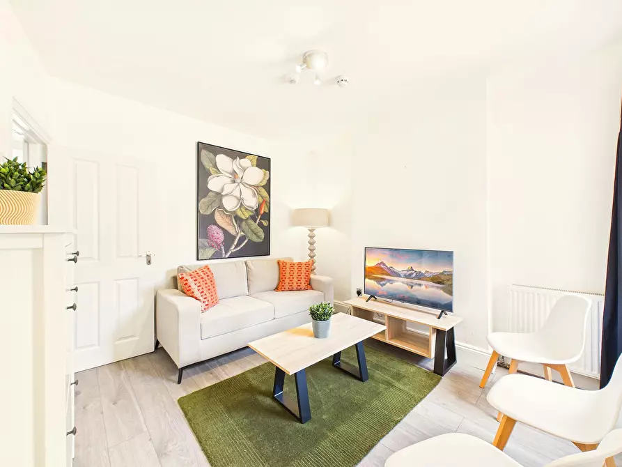 Immagine 4 di Casa indipendente in affitto  in Ridgway Road a 
