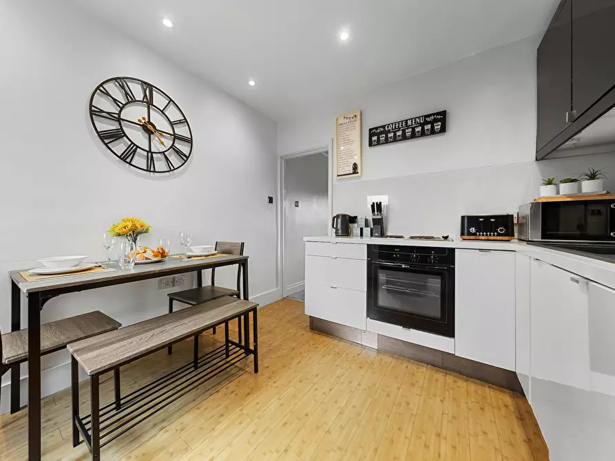 Immagine 4 di Casa indipendente in affitto  in Watford Field Road a Watford