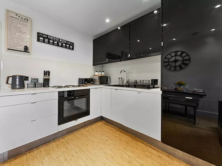 Immagine 3 di Casa indipendente in affitto  in Watford Field Road a Watford