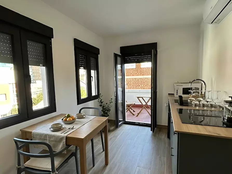 Immagine 1 di Appartamento in affitto  in Calle de Brescia a Madrid