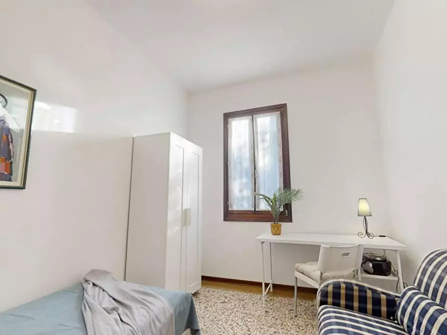 Immagine 3 di Camera in affitto  in Via Angelo Toffoli a Venezia