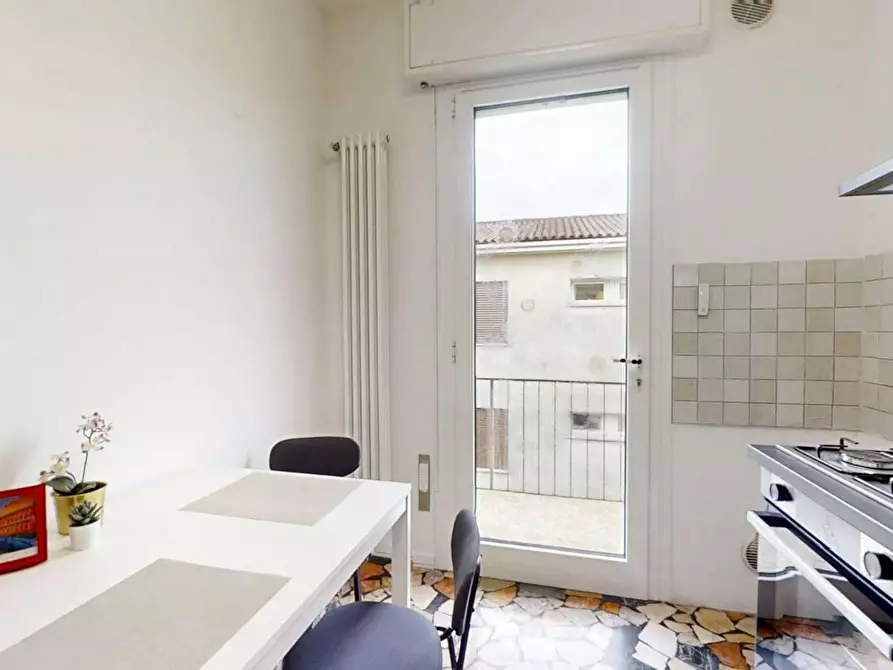 Immagine 8 di Camera in affitto  in Via Leonardo Zize a Padova