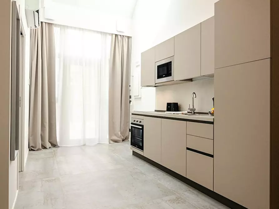 Immagine 3 di Appartamento in affitto  in Via Francesco Albani a Bologna