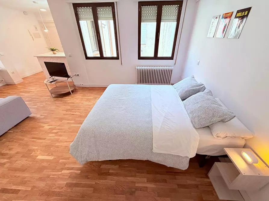 Immagine 3 di Appartamento in affitto  in Calle de Amaniel a Madrid