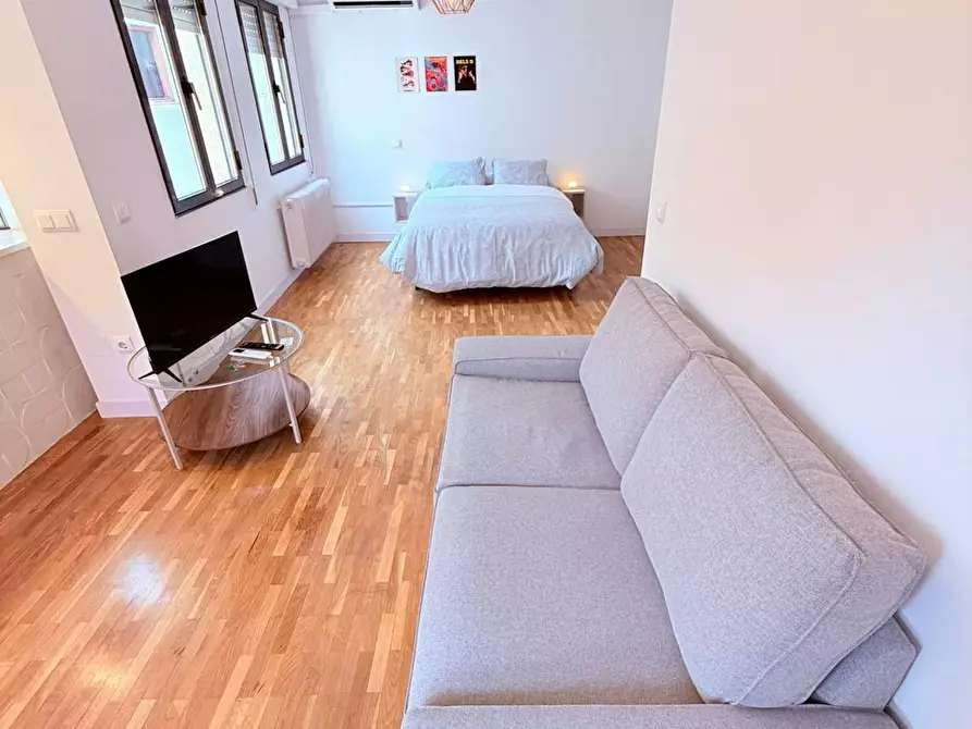 Immagine 8 di Appartamento in affitto  in Calle de Amaniel a Madrid
