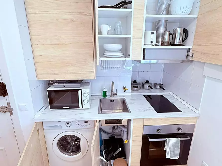Immagine 10 di Appartamento in affitto  in Calle de Amaniel a Madrid