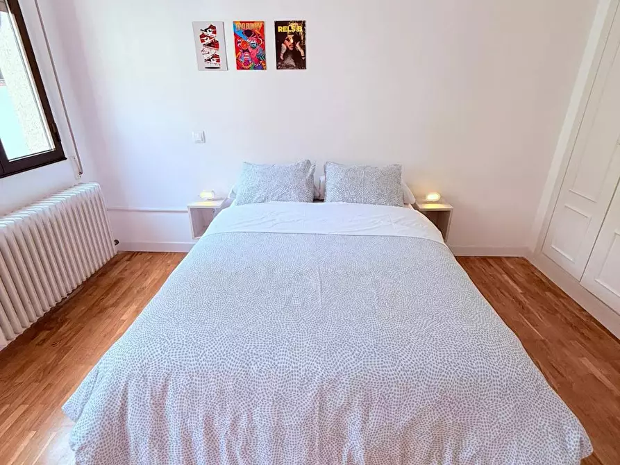 Immagine 6 di Appartamento in affitto  in Calle de Amaniel a Madrid