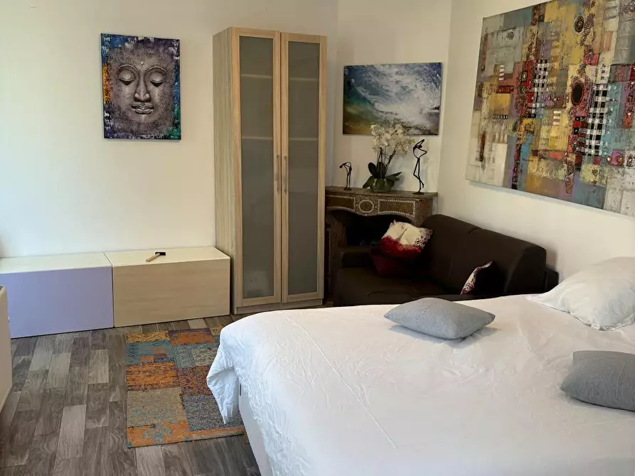 Immagine 2 di Casa indipendente in affitto  in Avenue Joffre a Saint-Maur-des-Fossés