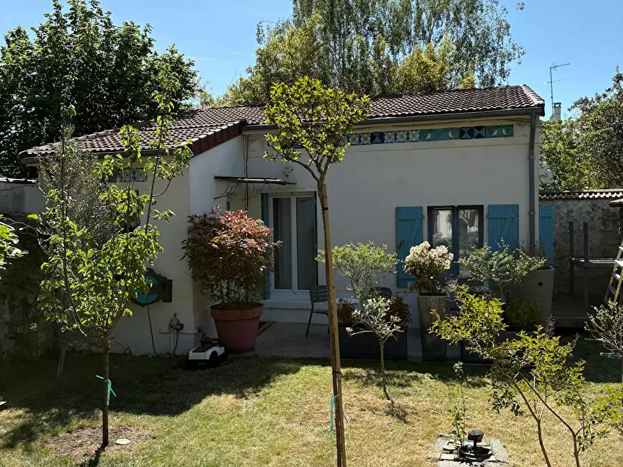 Immagine 1 di Casa indipendente in affitto  in Avenue Joffre a Saint-Maur-des-Fossés