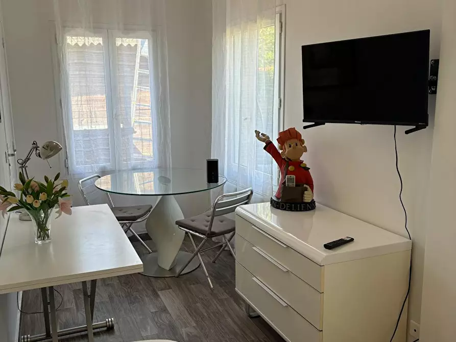 Immagine 5 di Casa indipendente in affitto  in Avenue Joffre a Saint-Maur-des-Fossés