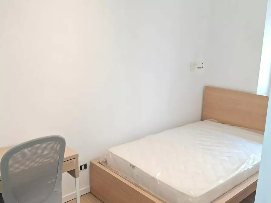 Immagine 5 di Appartamento in affitto  in Lungotevere degli Artigiani a Roma
