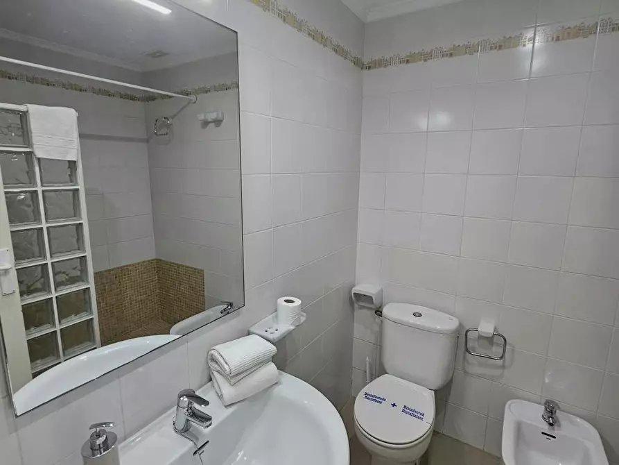 Immagine 9 di Appartamento in affitto  in Carrer de Roderic de Osona a Oliva